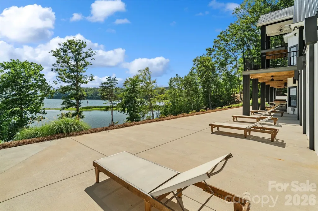 587 Carolina Drive Troy NC 27371