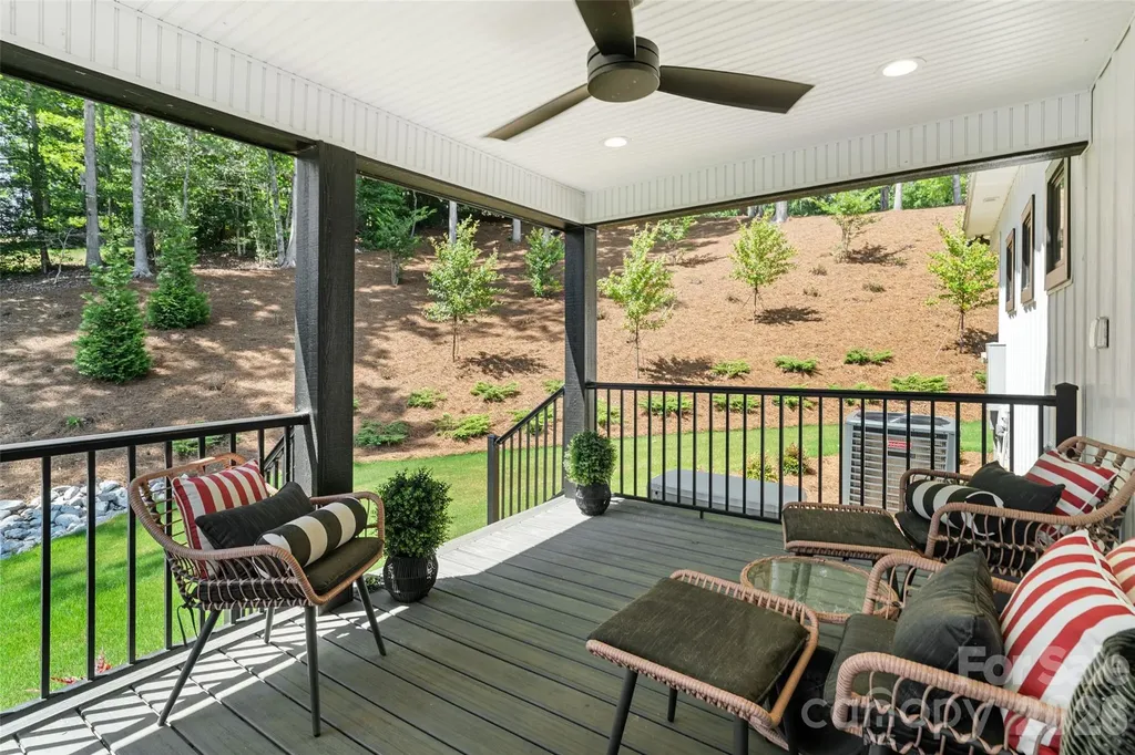 587 Carolina Drive Troy NC 27371