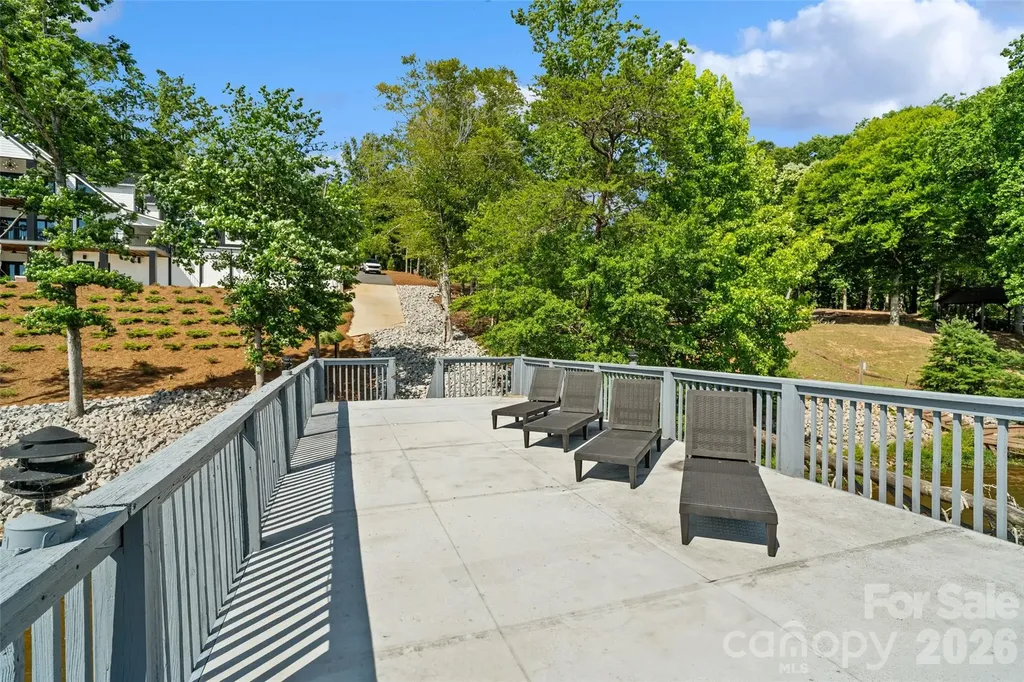 587 Carolina Drive Troy NC 27371