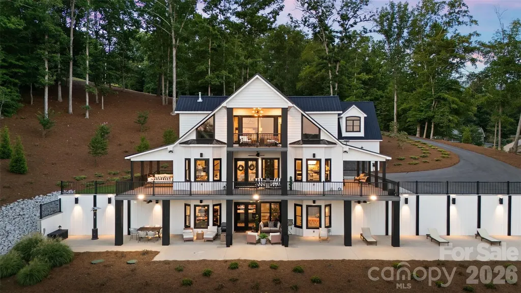 587 Carolina Drive Troy NC 27371
