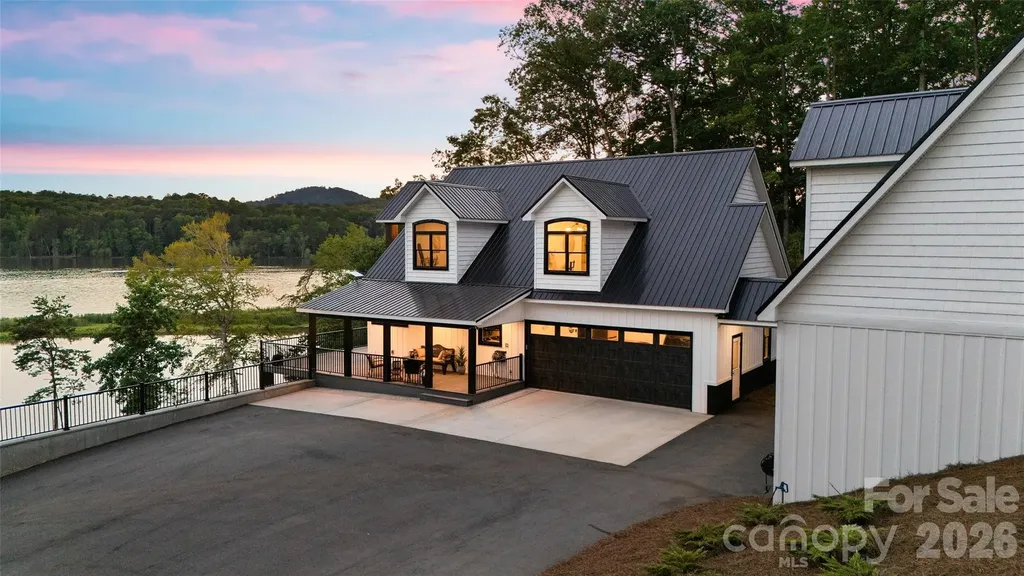 587 Carolina Drive Troy NC 27371
