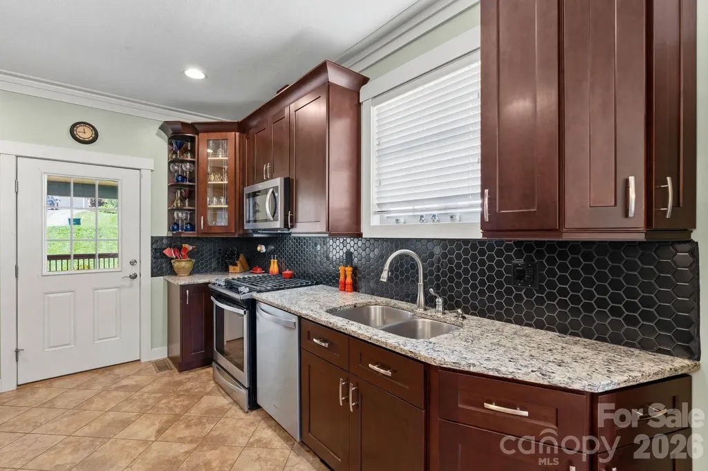 36 Copper Mill Court Candler NC 28715