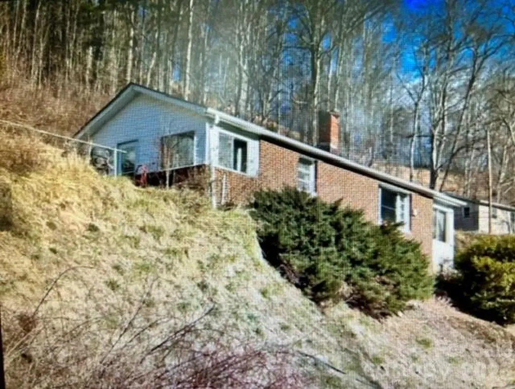 10200 Us 23 Highway Mars Hill NC 28754
