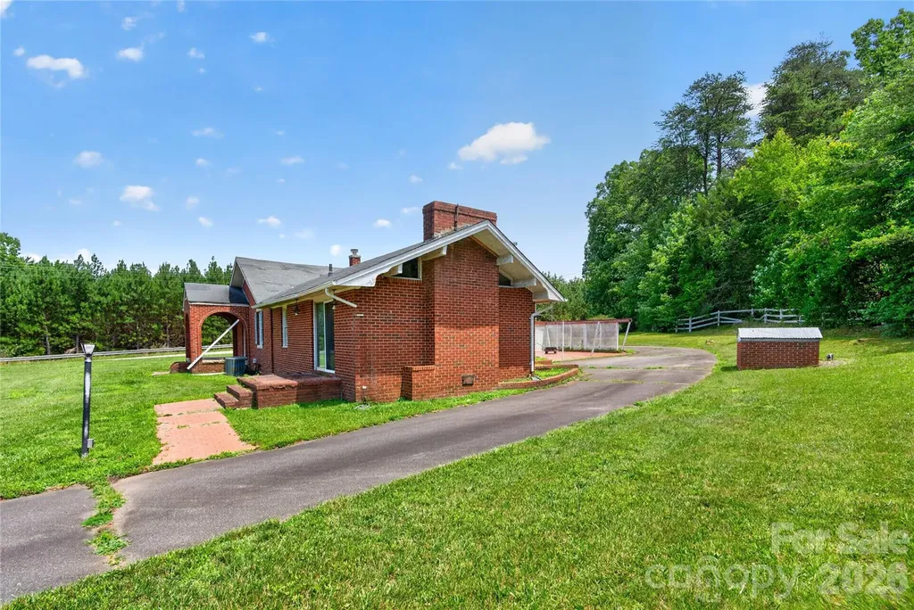 107 Carderwoody Road Statesville NC 28625