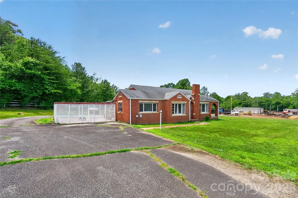 107 Carderwoody Road Statesville NC 28625