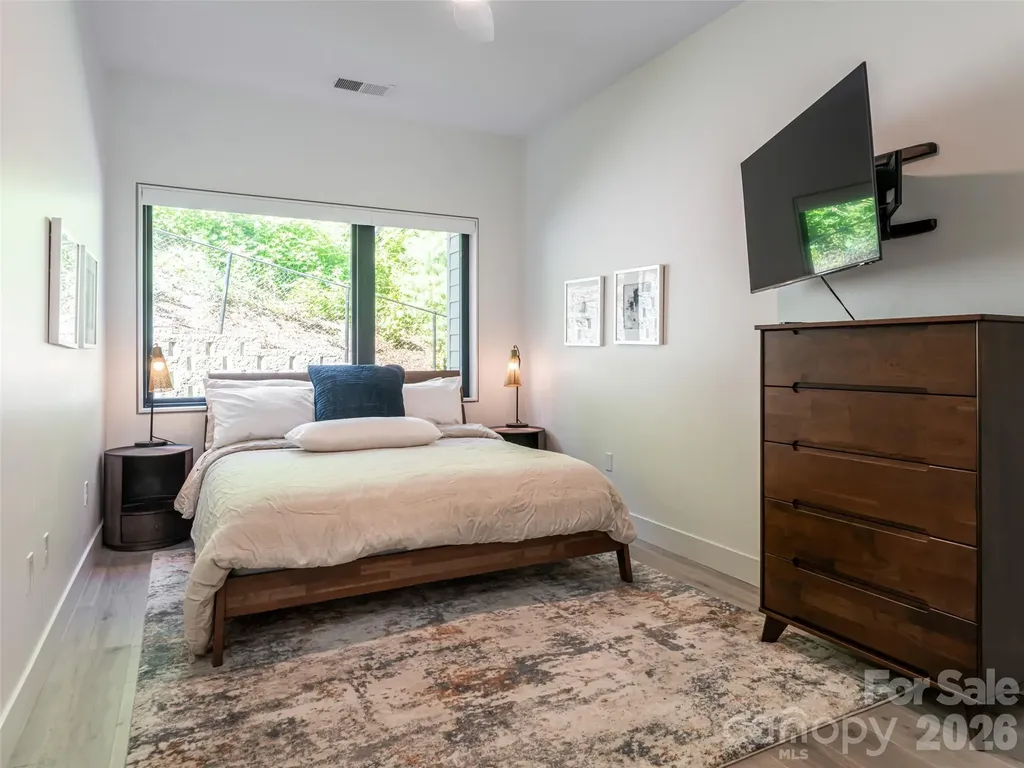 68 Craven Street Asheville NC 28806