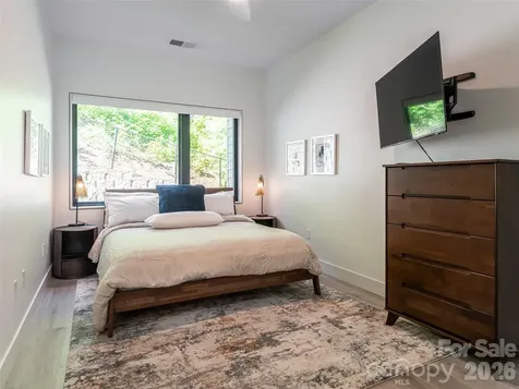 68 Craven Street Asheville NC 28806