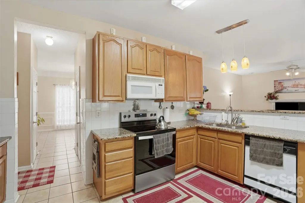 5619 Hedgecrest Place Charlotte NC 28269