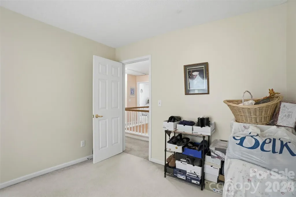 5619 Hedgecrest Place Charlotte NC 28269