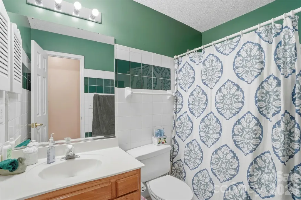 5619 Hedgecrest Place Charlotte NC 28269
