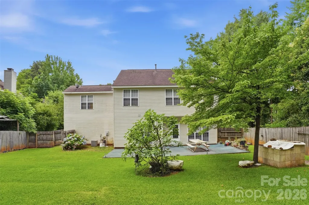 5619 Hedgecrest Place Charlotte NC 28269