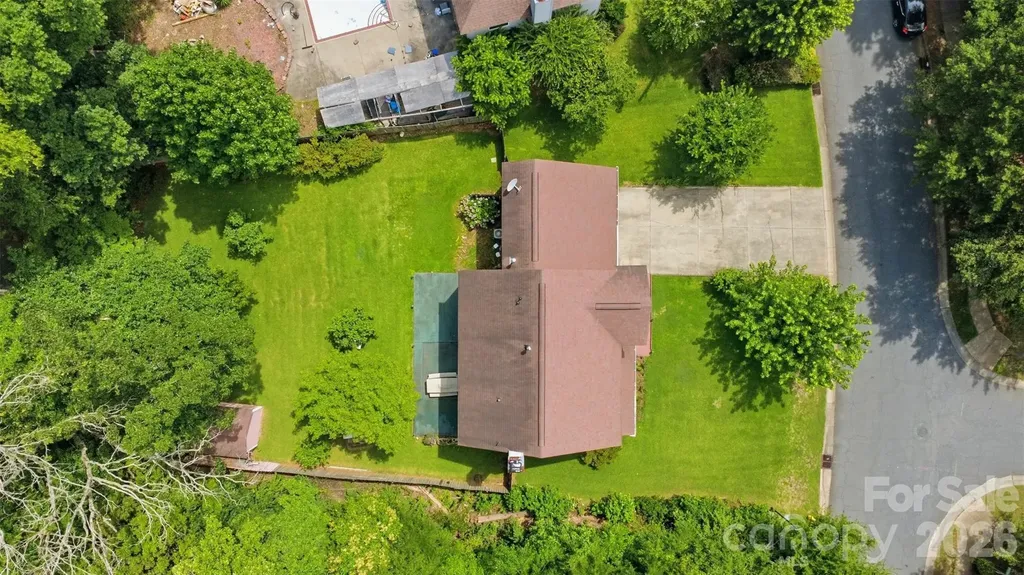 5619 Hedgecrest Place Charlotte NC 28269