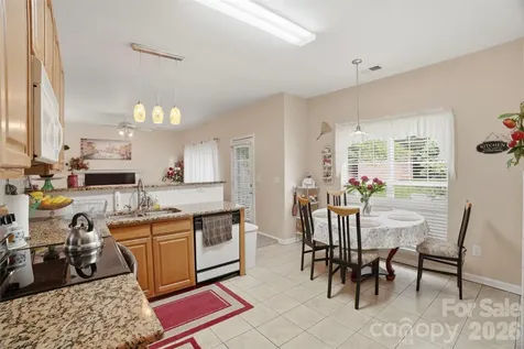 5619 Hedgecrest Place Charlotte NC 28269
