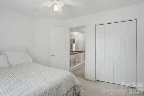 5619 Hedgecrest Place Charlotte NC 28269