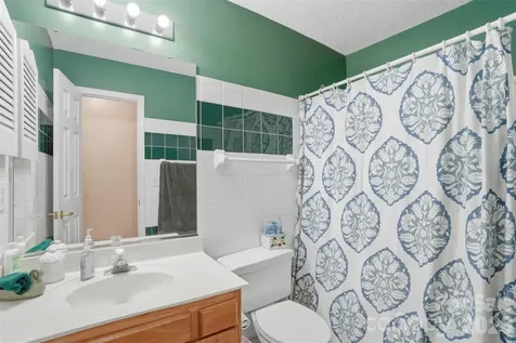 5619 Hedgecrest Place Charlotte NC 28269
