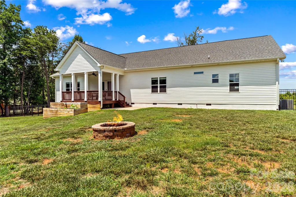 305 Absher Farm Loop Statesville NC 28625