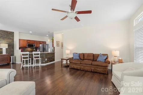 6005 Boathouse Lane Cramerton NC 28032