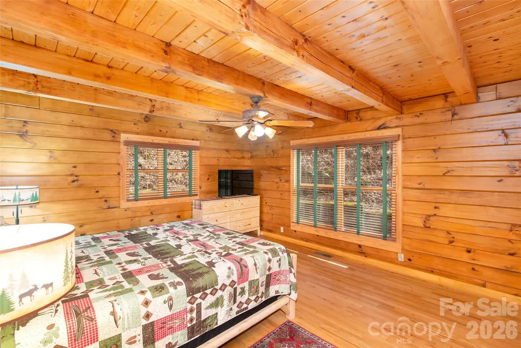 3458 Dicks Creek Road Whittier NC 28789