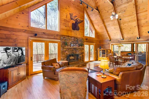 3548 Dicks Creek Road Whittier NC 28789
