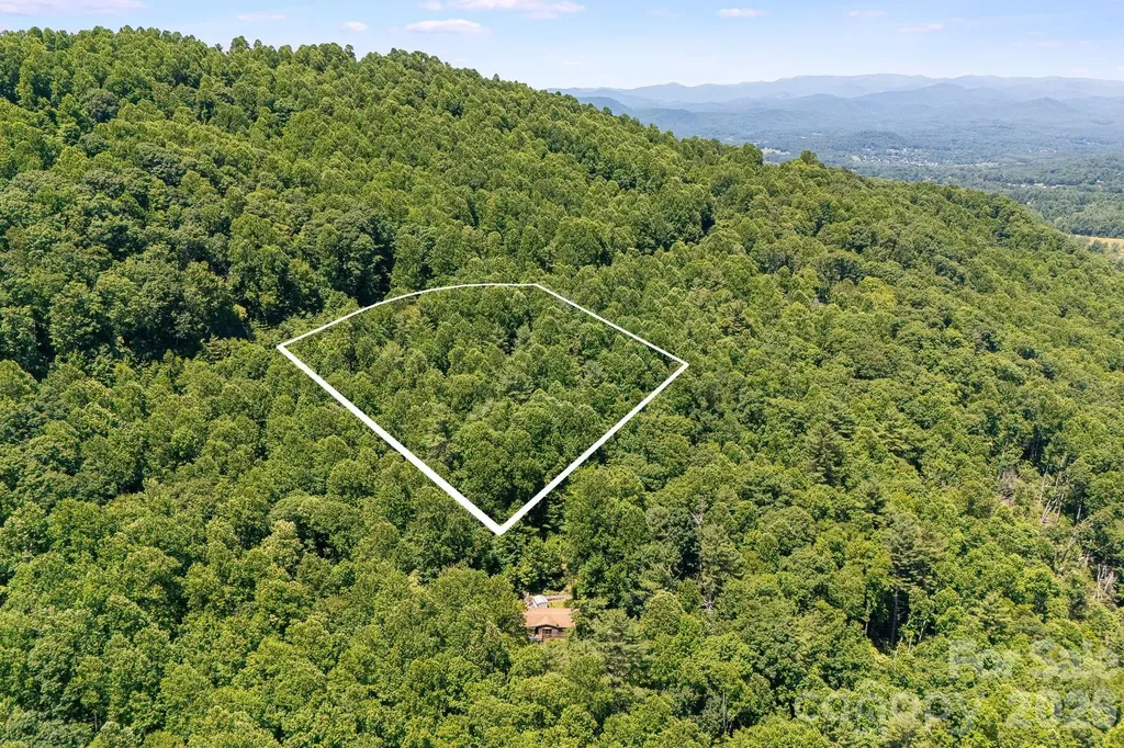 Tbd Solomon Circle Hendersonville NC 28739
