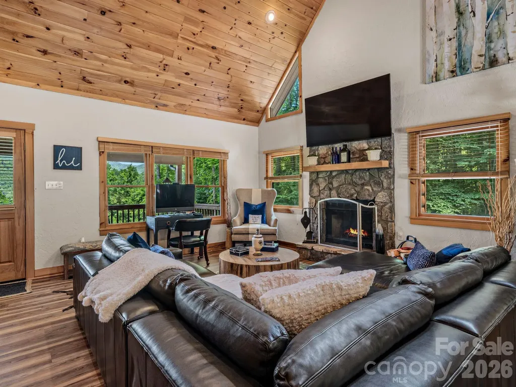 59 Canoe Creek Drive Tuckasegee NC 28783