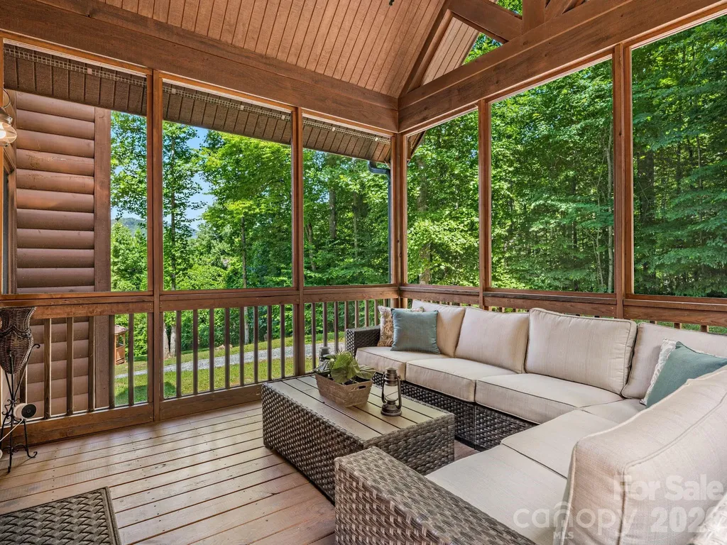 59 Canoe Creek Drive Tuckasegee NC 28783