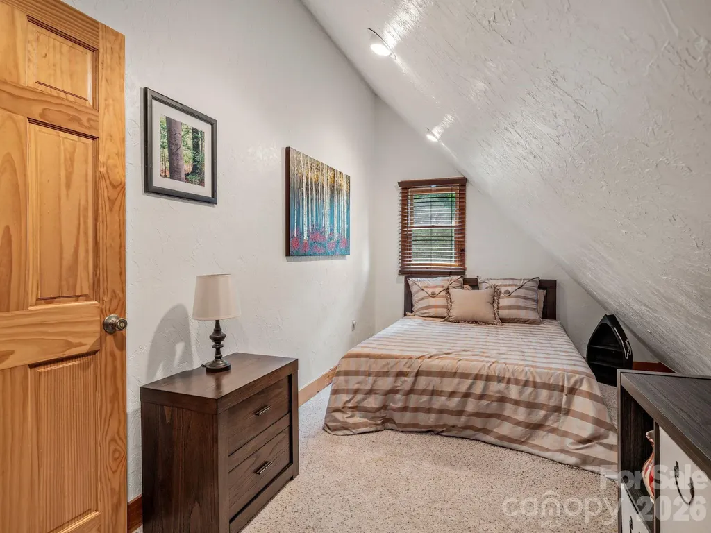 59 W Canoe Creek Drive Tuckasegee NC 28783