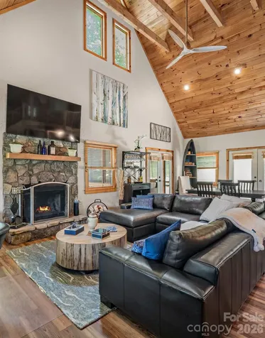 59 W Canoe Creek Drive Tuckasegee NC 28783