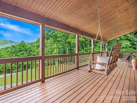 59 W Canoe Creek Drive Tuckasegee NC 28783