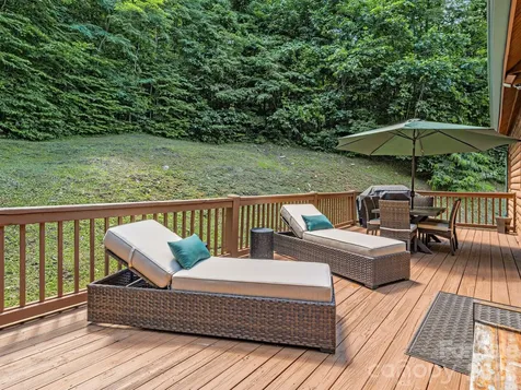 59 Canoe Creek Drive Tuckasegee NC 28783