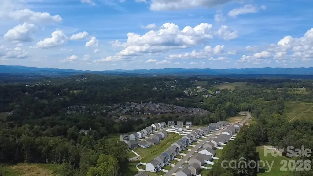 839 Adelston Lane Asheville NC 28804