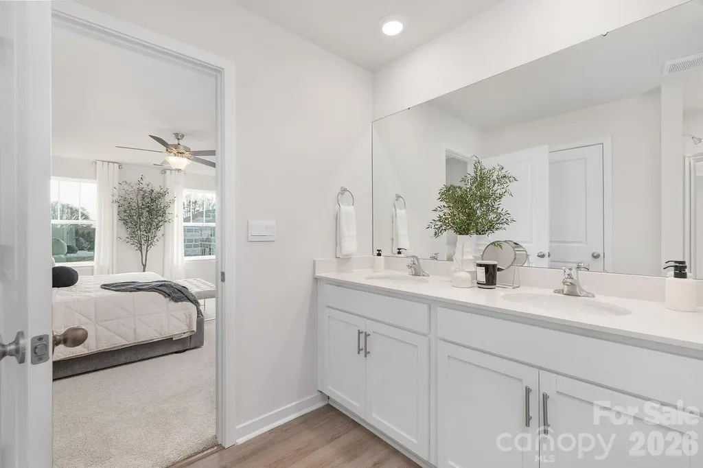 839 Adelston Lane Asheville NC 28804
