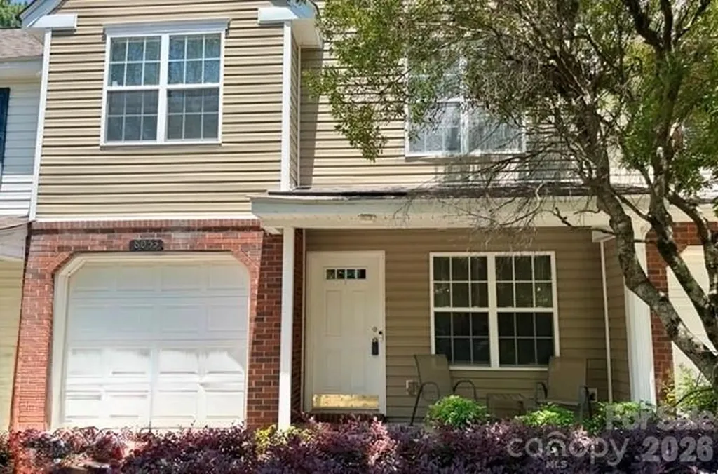 Charlotte NC, 8053 Christmas Court