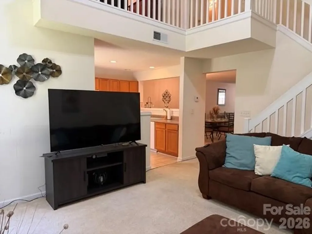 8053 Christmas Court Charlotte NC 28216