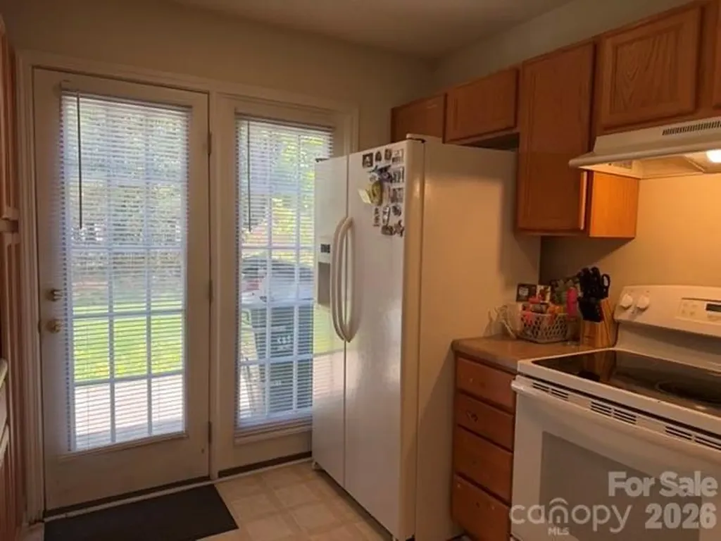 8053 Christmas Court Charlotte NC 28216