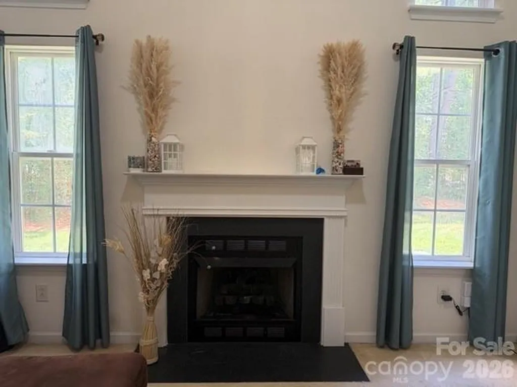 8053 Christmas Court Charlotte NC 28216