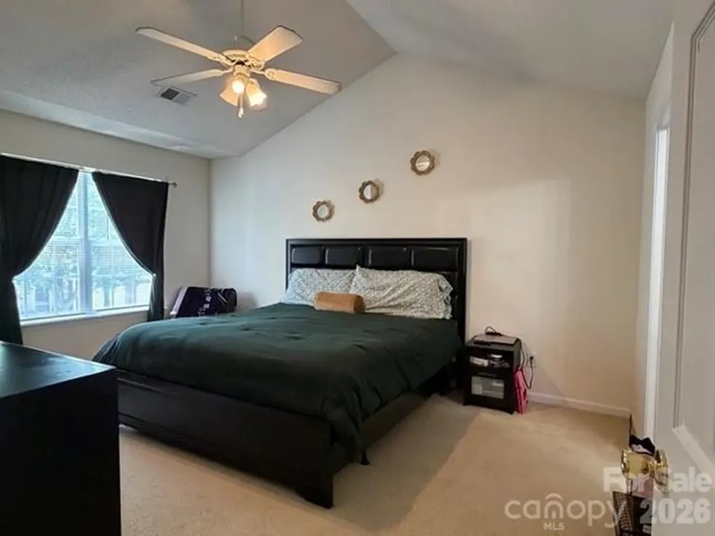 8053 Christmas Court Charlotte NC 28216
