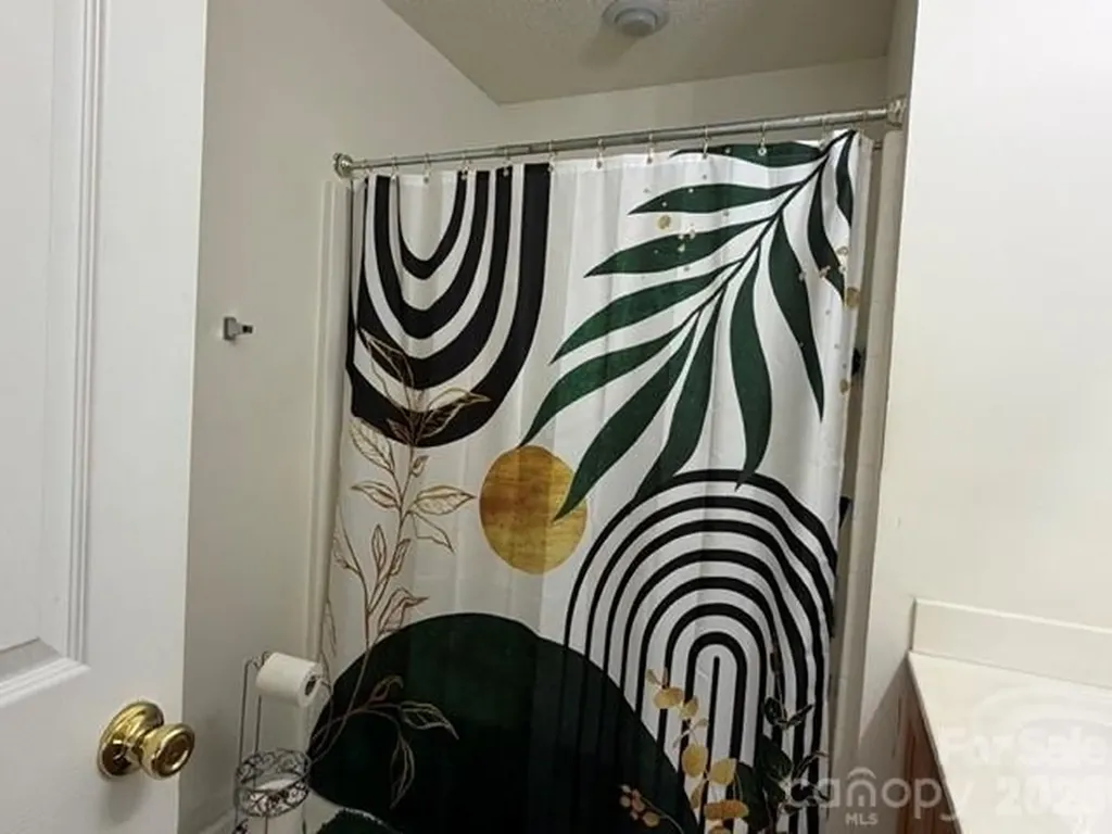8053 Christmas Court Charlotte NC 28216