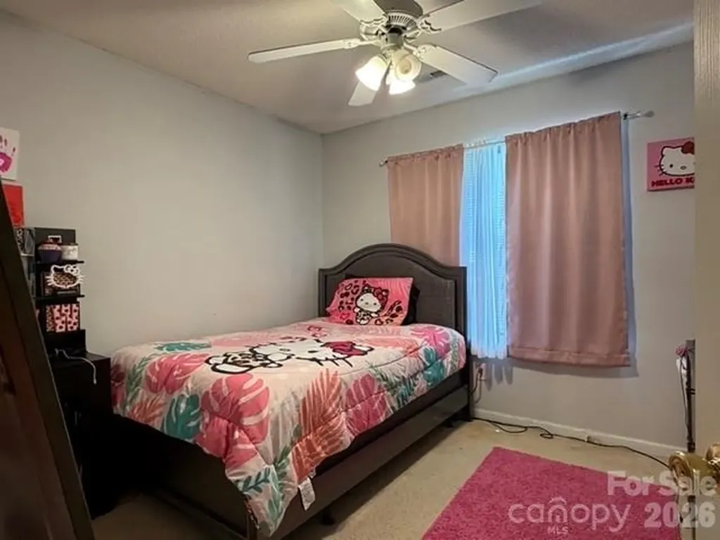 8053 Christmas Court Charlotte NC 28216