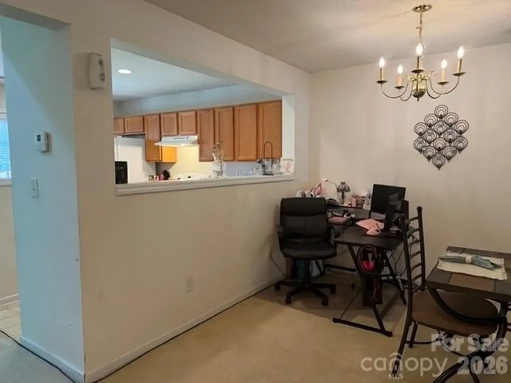8053 Christmas Court Charlotte NC 28216