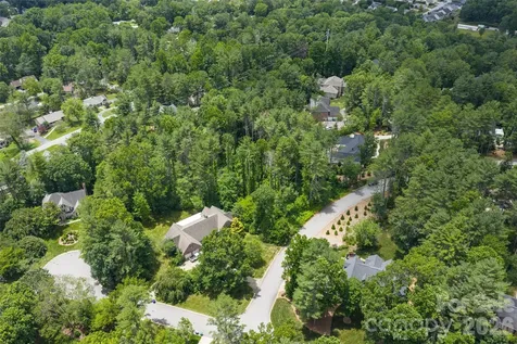4 Dunnwoody Drive Arden NC 28704