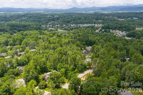 4 Dunnwoody Drive Arden NC 28704