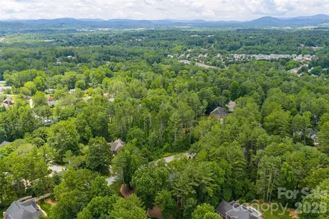 4 Dunnwoody Drive Arden NC 28704