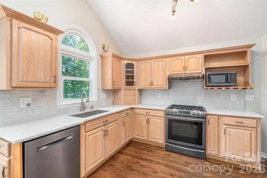 23 Moriah Lane Asheville NC 28803