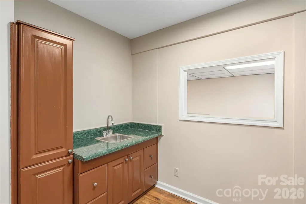 23 Moriah Lane Asheville NC 28803