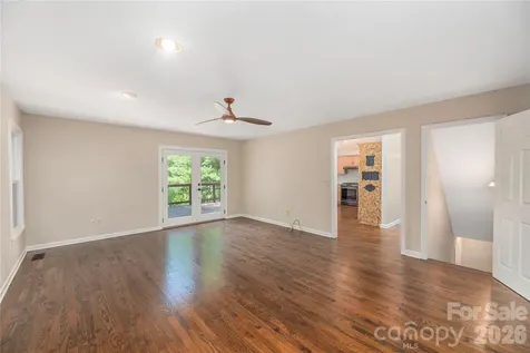 23 Moriah Lane Asheville NC 28803