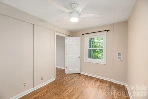 23 Moriah Lane Asheville NC 28803