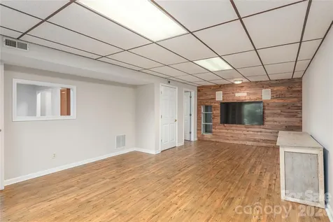 23 Moriah Lane Asheville NC 28803