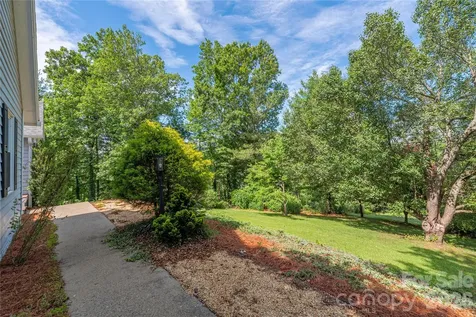23 Moriah Lane Asheville NC 28803