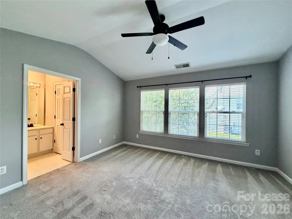 2754 Thornbush Court Charlotte NC 28270